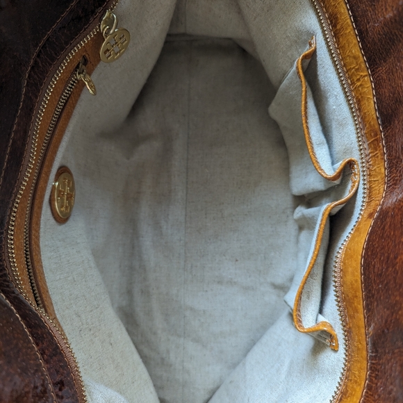 Tory Burch Brewster Tote - Picture 9 of 11